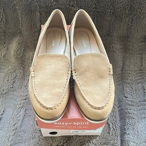 Easy Spirit Tan Loafers - NEW